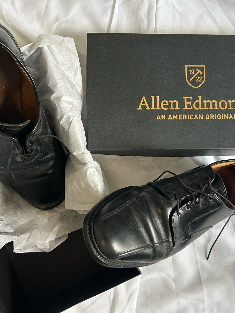 Allen Edmonds Black Leather Lace-Up Derbys